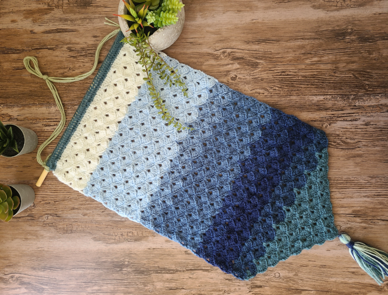 Box Stitch Crochet Wall Hanging Pattern